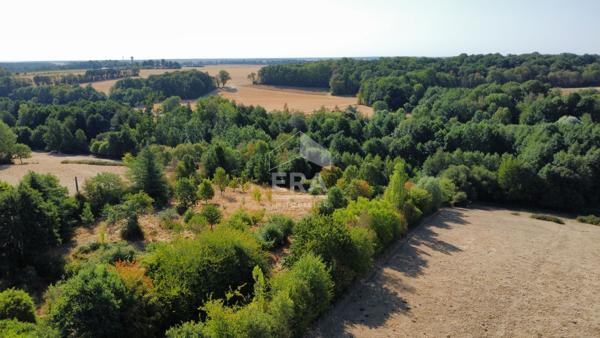 Maison ancienne à rénover, hameau calme proche Thiron-Gardais