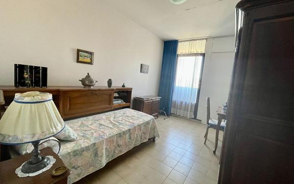 Appartement à vendre    3 pièces • 56,17 m2 Hyères