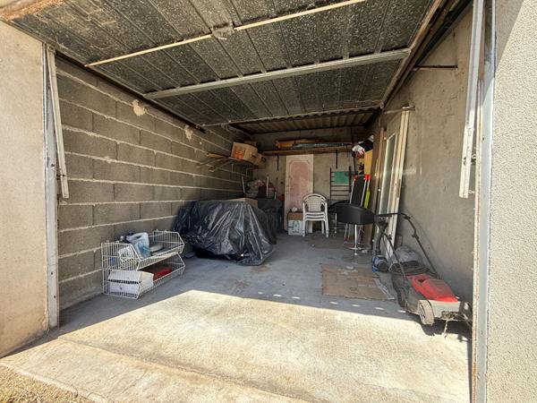 Parking / box 30 m2