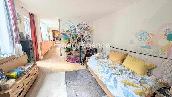 Maison à ROUBAIX, 59100 - 6 pièces 285m²