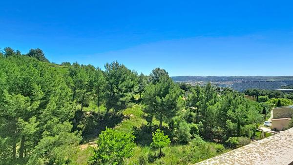 Grand T2 Martigues 47.54 m² TERRASSE VUE DEGAGEE