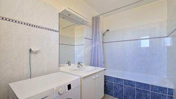 Grand T2 Martigues 47.54 m² TERRASSE VUE DEGAGEE