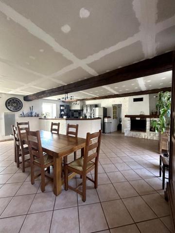 Saint Sulpice Superbe Longère 7 pièce(s) 173 m2