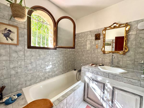 Maison La Cadiere D Azur 3 pièce(s) 86.63 m2