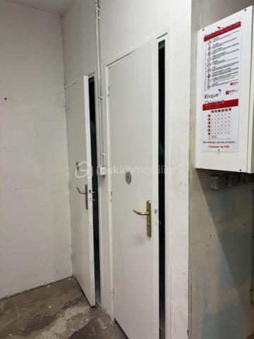 Local d activites de 140 m²