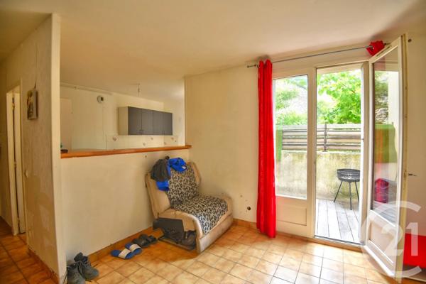 Immeuble à vendre  371 m 2   ROMANS SUR ISERE  - 26
