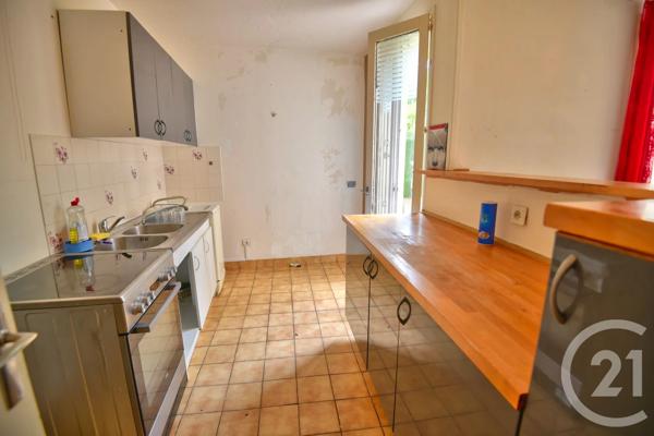 Immeuble à vendre  371 m 2   ROMANS SUR ISERE  - 26