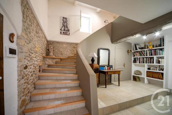 Maison à vendre  13 pièces - 410 m 2   SAUZET  - 26