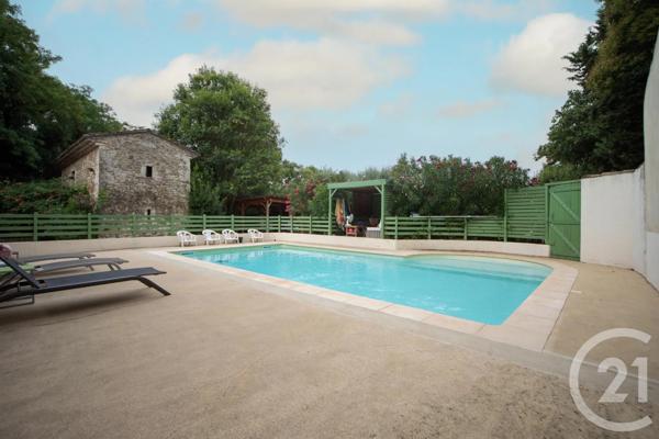 Maison à vendre  13 pièces - 410 m 2   SAUZET  - 26