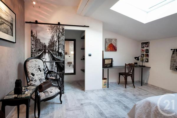 Maison à vendre  13 pièces - 410 m 2   SAUZET  - 26