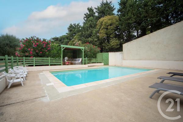 Maison à vendre  13 pièces - 410 m 2   SAUZET  - 26
