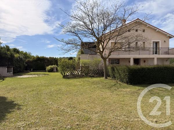 Maison à vendre  13 pièces - 410 m 2   SAUZET  - 26