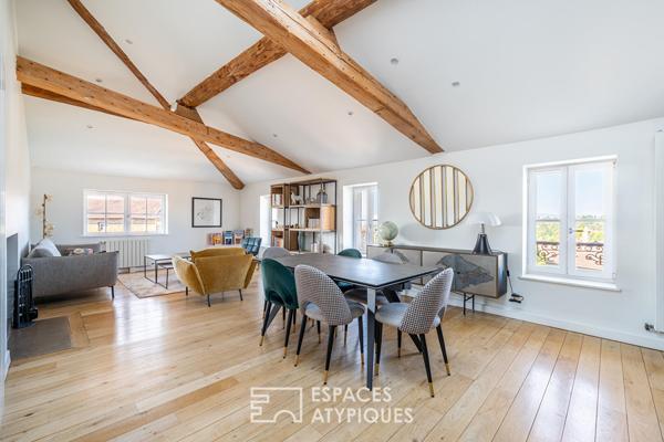 Dernier étage en duplex rénové à Saint Cyr Au Mont d’Or