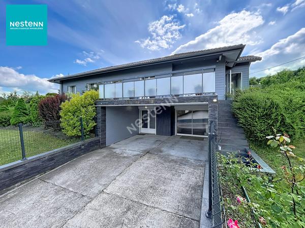 EPAGNY _ Maison individuelle rénovée, 5 pièces de 134 m², avec belle vue, piscine, jardin et terrasse, à vendre