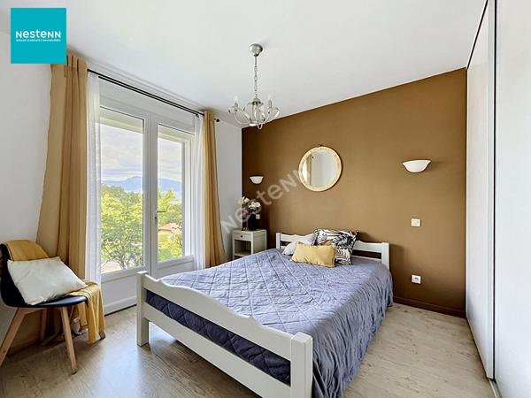 EPAGNY _ Maison individuelle rénovée, 5 pièces de 134 m², avec belle vue, piscine, jardin et terrasse, à vendre