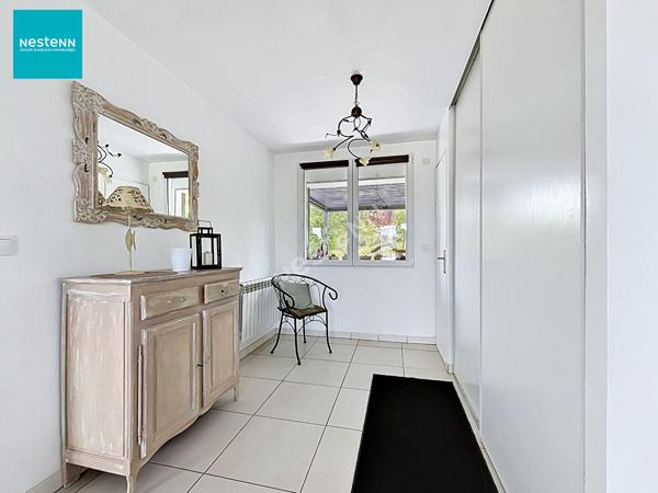 EPAGNY _ Maison individuelle rénovée, 5 pièces de 134 m², avec belle vue, piscine, jardin et terrasse, à vendre