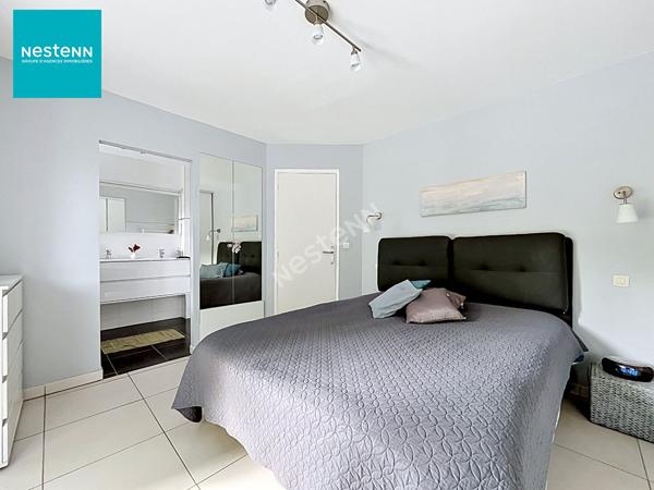 EPAGNY _ Maison individuelle rénovée, 5 pièces de 134 m², avec belle vue, piscine, jardin et terrasse, à vendre