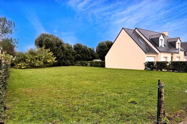 LE CROISIC-TERRAIN CONSTRUCTIBLE VIABILISÉ (AVEC FIBRE) DE 561M2- AU CALME-PROCHE COMMERCE ET PLAGES