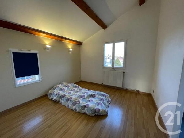 Maison à vendre  6 pièces - 150,57 m 2   ST GENEST MALIFAUX  - 42