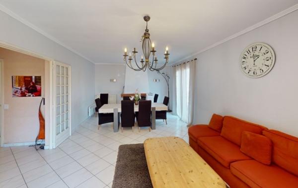 Vente Maison Maison familiale avec piscine à rafraîchir Beziers