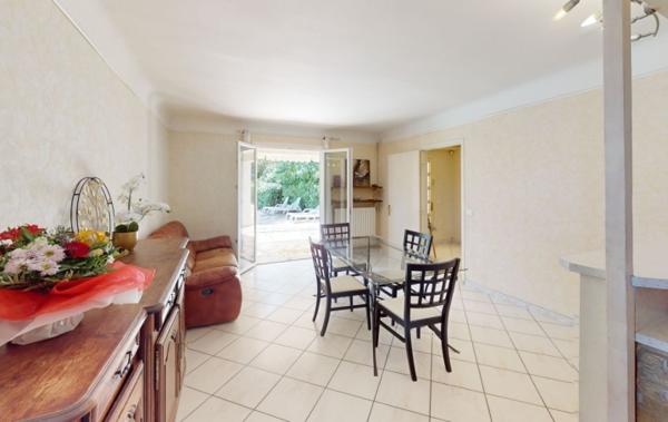 Vente Maison Maison familiale avec piscine à rafraîchir Beziers