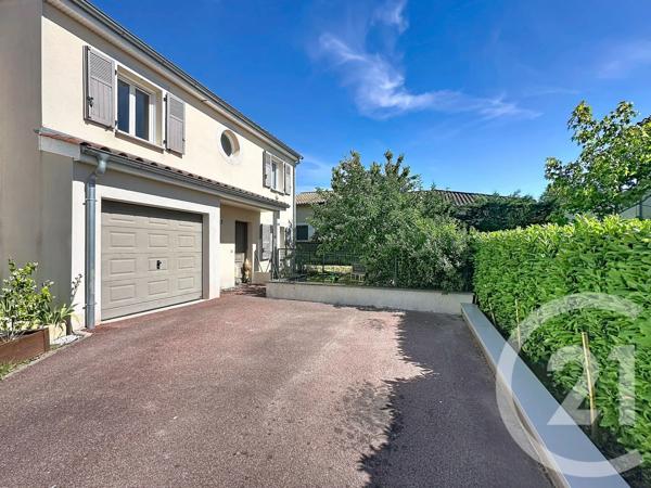 Maison à vendre  6 pièces - 123 m 2   CHASSE SUR RHONE  - 38