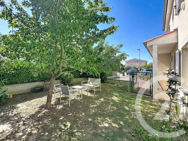 Maison à vendre  6 pièces - 123 m 2   CHASSE SUR RHONE  - 38