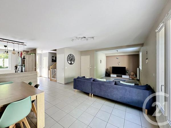 Maison à vendre  6 pièces - 123 m 2   CHASSE SUR RHONE  - 38