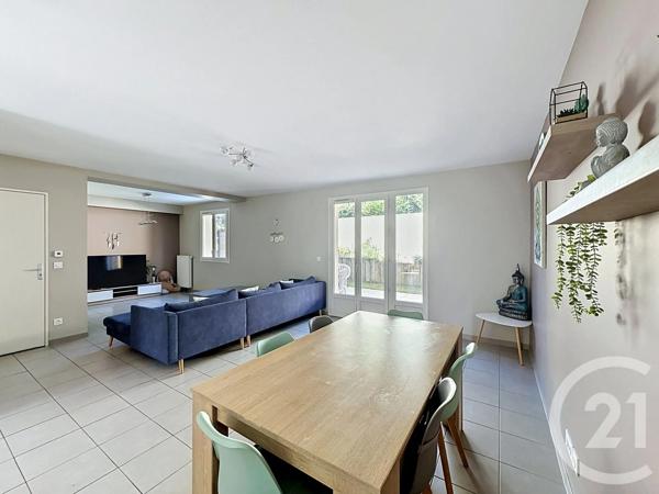 Maison à vendre  6 pièces - 123 m 2   CHASSE SUR RHONE  - 38
