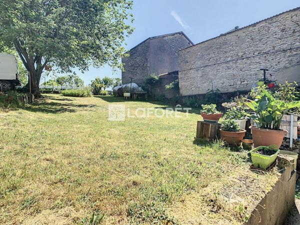 Location appartement près de DOULAINCOURT SAUCOURT - 2 pièce(s) - 52 m² - 320 €/mois