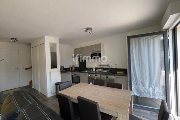 Maison duplex 68 m2 avec extérieurs et deux places de parking