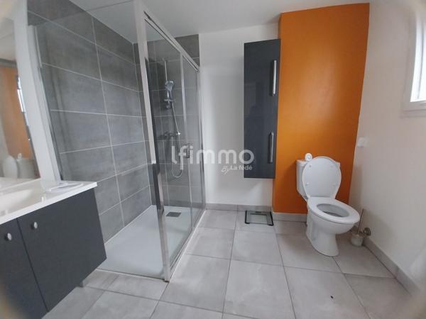 Maison duplex 68 m2 avec extérieurs et deux places de parking