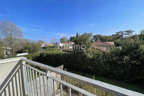 Maison duplex 68 m2 avec extérieurs et deux places de parking