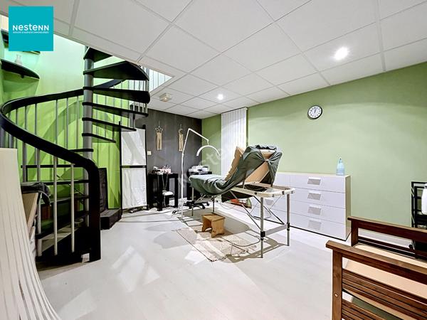 ALLONZIER LA CAILLE _ Local commercial de 119 m², à vendre