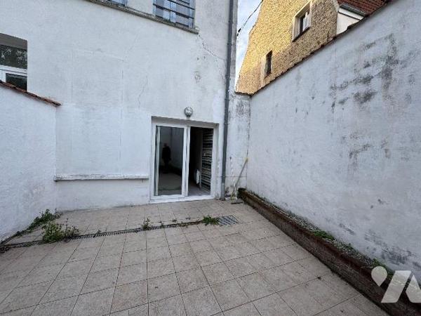 A SAISIR IDÉAL INVESTISSEUR

Dans une copropriété de 7 lots  située proche du centre ville et...