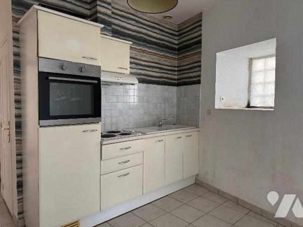 A SAISIR IDÉAL INVESTISSEUR

Dans une copropriété de 7 lots  située proche du centre ville et...