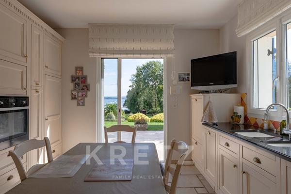 Maison bourgeoise en première ligne avec vue mer à Plougastel