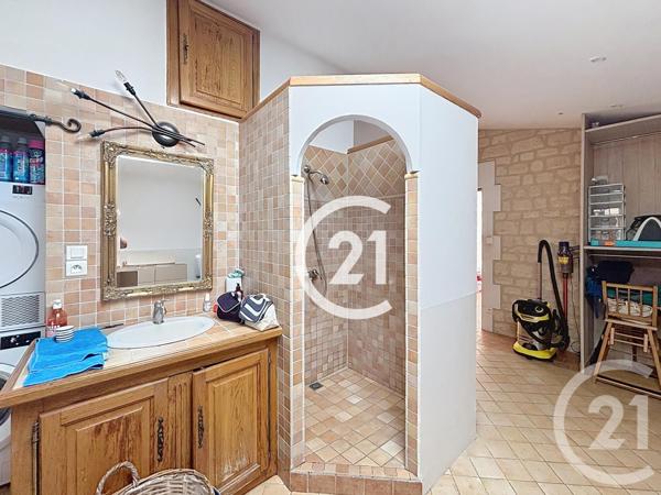 Maison à vendre  4 pièces - 147 m2 CHERVES RICHEMONT - 16