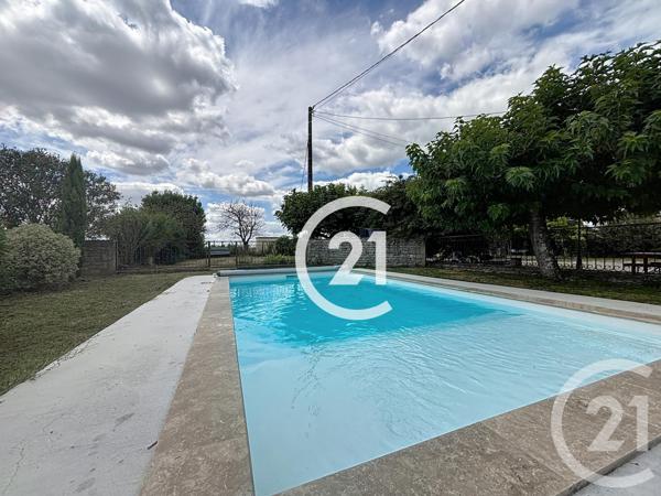 Maison à vendre  4 pièces - 147 m2 CHERVES RICHEMONT - 16