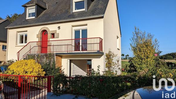 Maison traditionnelle 6 pièces de 110 m² à Melesse (35520)