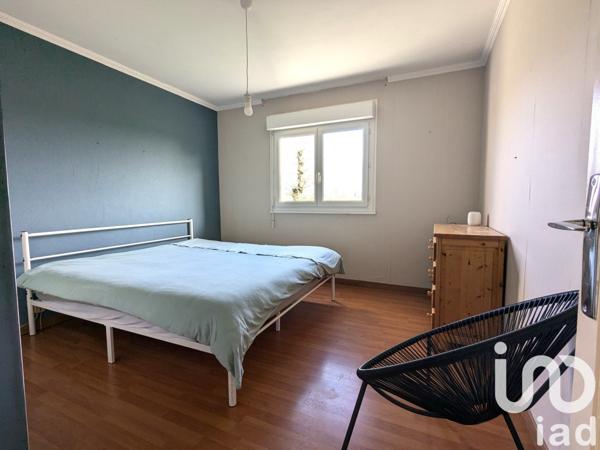 Maison traditionnelle 6 pièces de 110 m² à Melesse (35520)