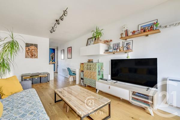 Appartement F3 à vendre  3 pièces - 61,80 m2 PARIS - 75015