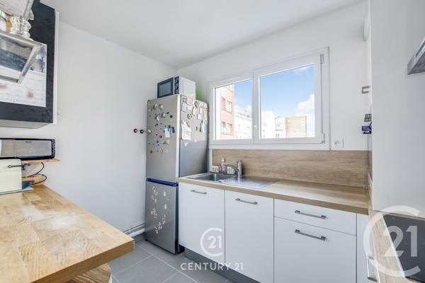 Appartement F3 à vendre  3 pièces - 61,80 m2 PARIS - 75015