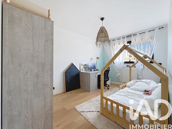 Maison à vendre 6 pièces 142 m² Jouy-le-Moutier