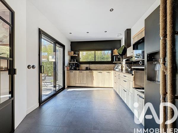 Maison à vendre 6 pièces 142 m² Jouy-le-Moutier
