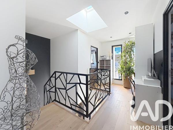 Maison à vendre 6 pièces 142 m² Jouy-le-Moutier