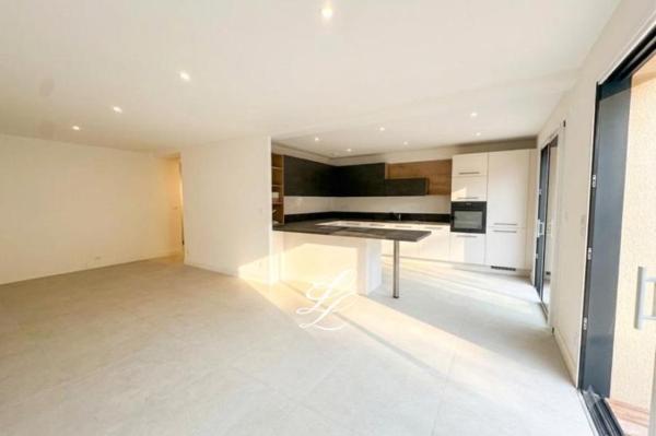 Vente - Appartement 6 pièces 185 m 2 LE MANS (72000)
