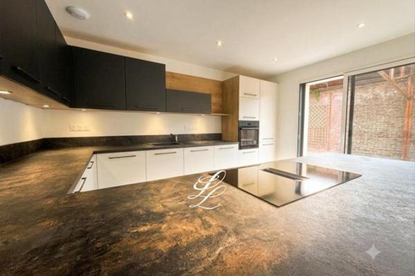 Vente - Appartement 6 pièces 185 m 2 LE MANS (72000)