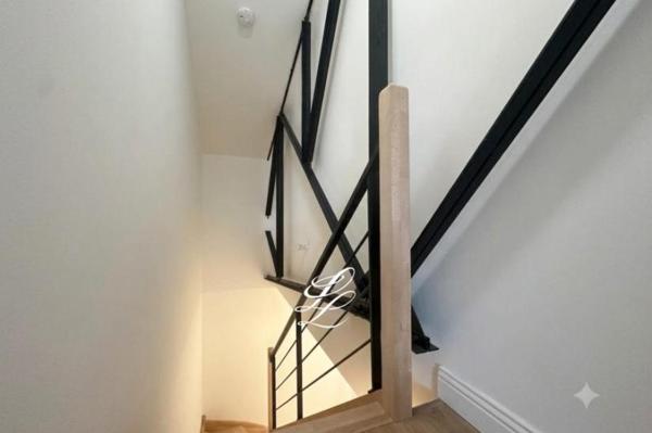 Vente - Appartement 6 pièces 185 m 2 LE MANS (72000)