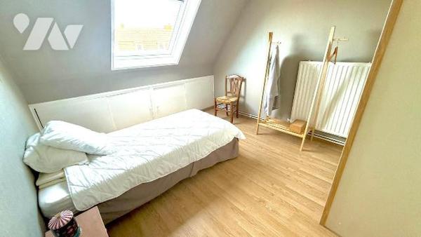 EN EXCLUSIVITÉ CHEZ VOTRE NOTAIRE

Maison à vendre à HAZEBROUCK 4 chambres + Grand garage ave...